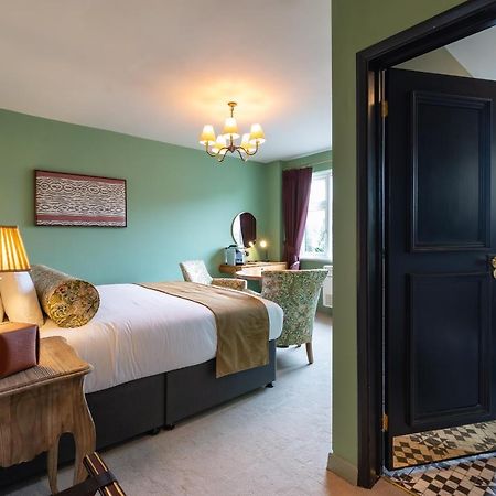 The Bear Hotell Bath Exteriör bild