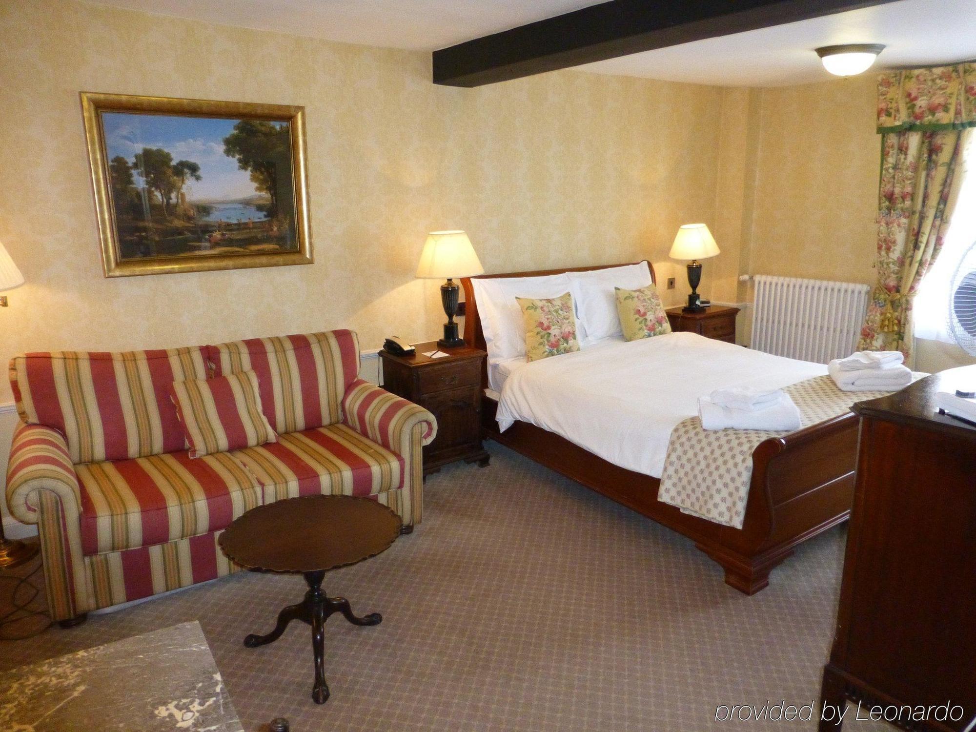 The Bear Hotell Bath Exteriör bild